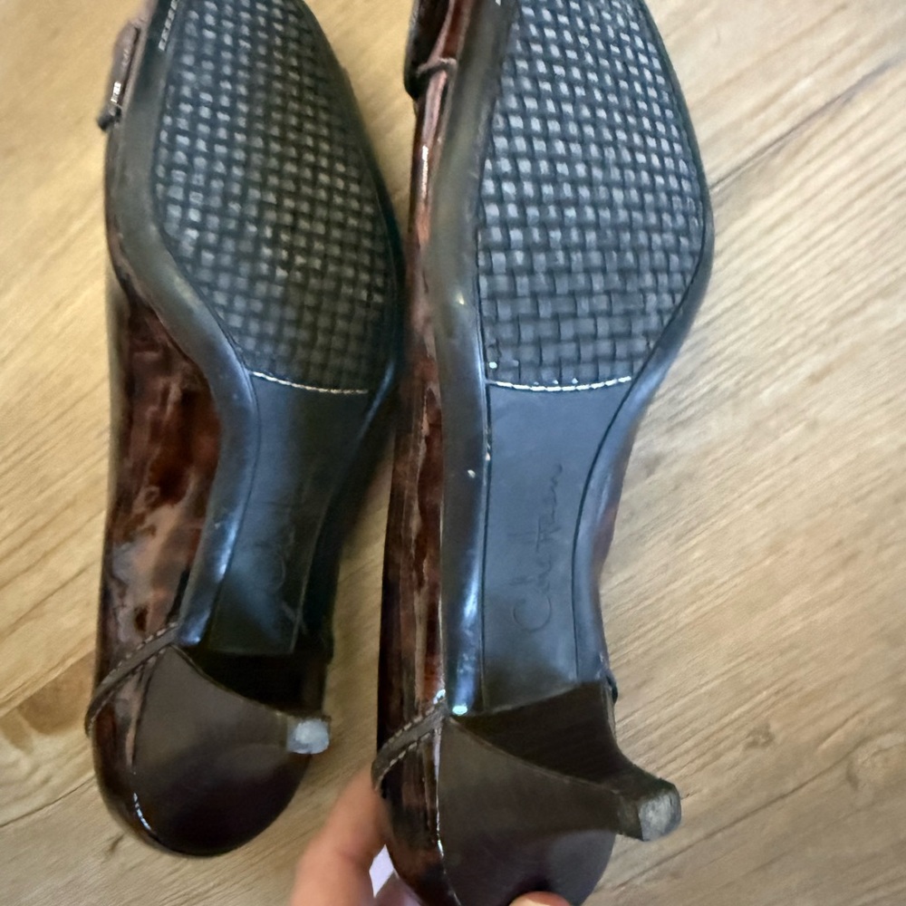 Cole Haan Women's Tortoise Shell Heels - Picture 8 of 8
